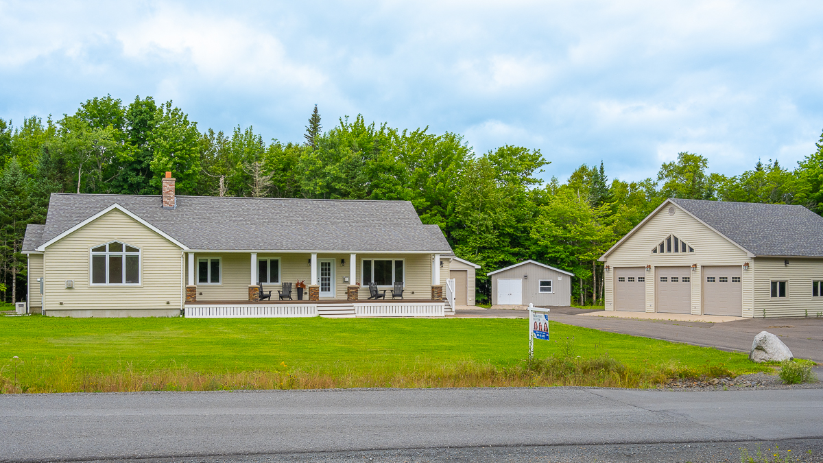 32 Chateau Dr McLeod Hill, NB E3G 5X4–311