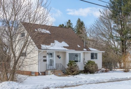 728 McEvoy | Affordable 3-Bed Home