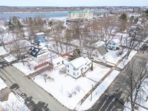 2-Storey in Sunshine Gardens Neighbourhood