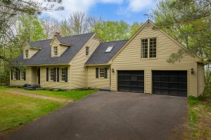 375 Springhill Road, Fredericton, NB E3C 1S2 | Beautiful Cape Cod For Sale on Fredericton Southside