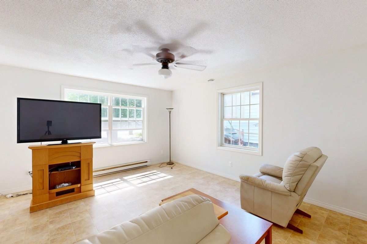 137-Post-Road-Minto-NB-E4B-2Z7-One-Level-Home-For-Sale-06272025_094024