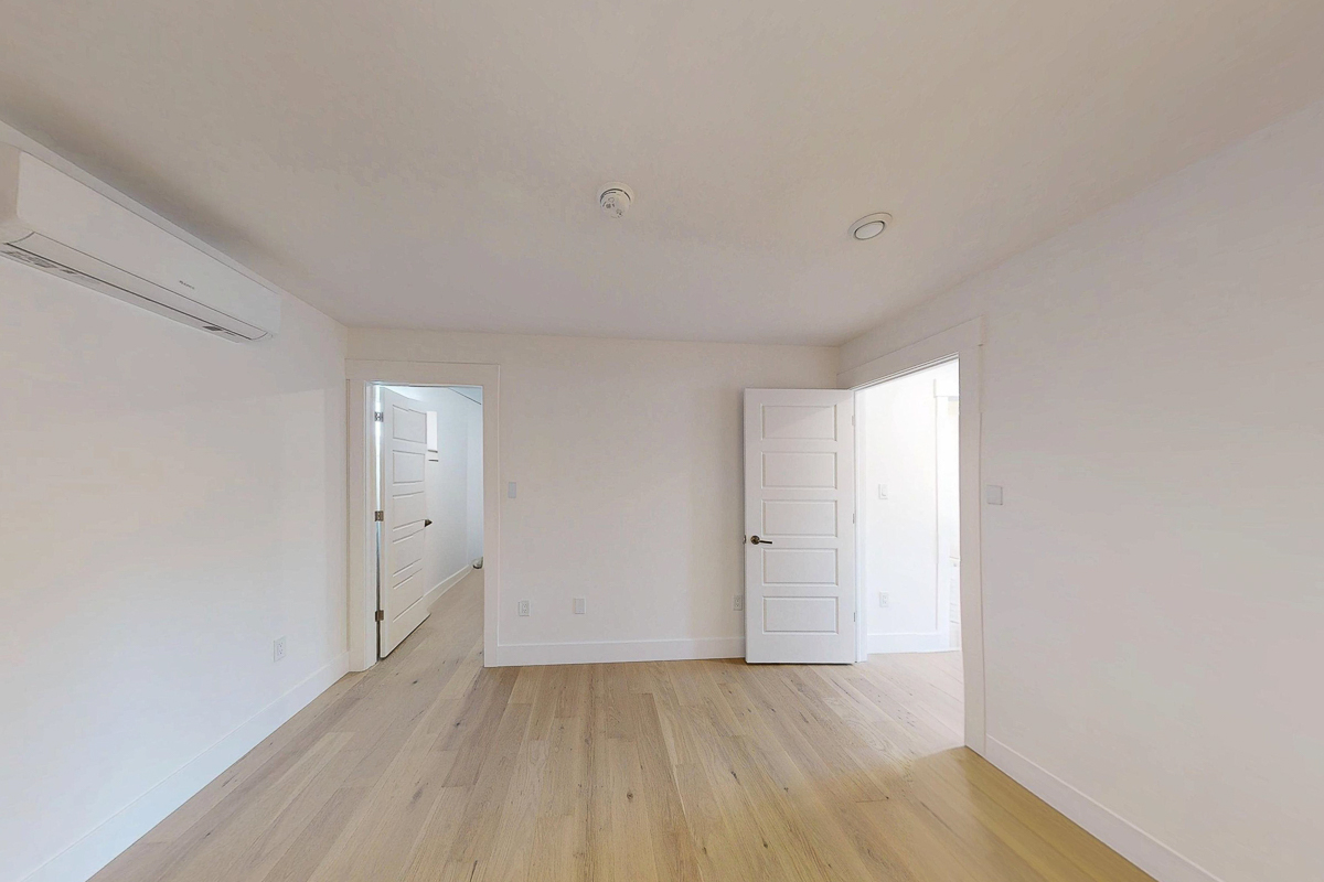 18 Huntingdon circle fredericton-339