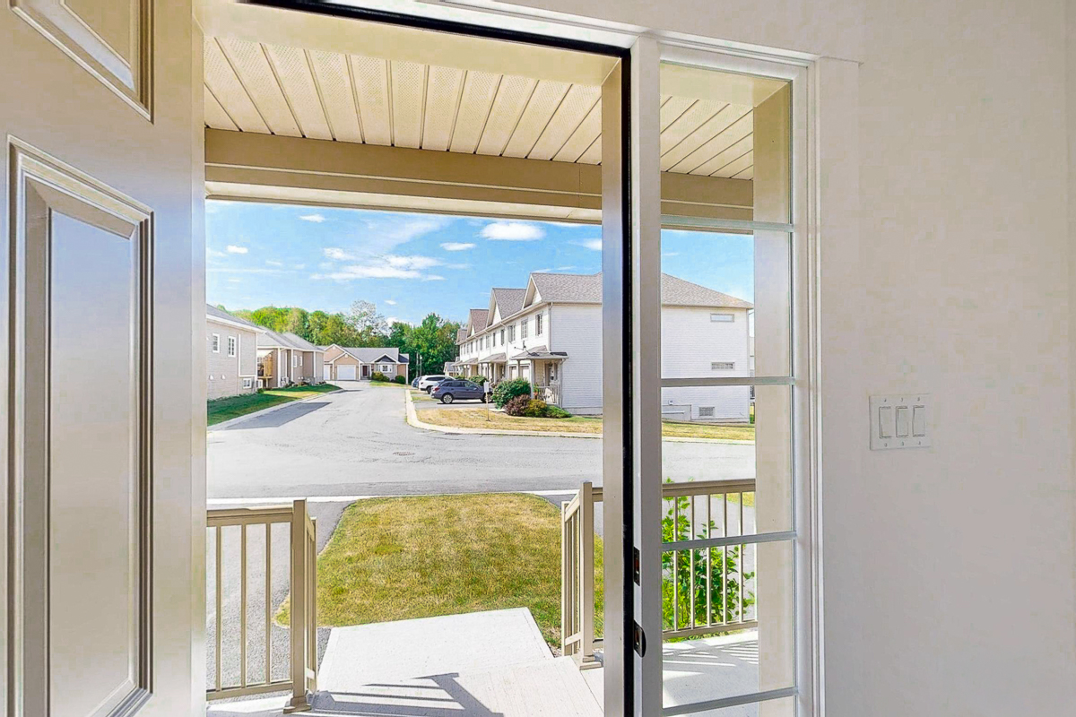 18 Huntingdon circle fredericton-344