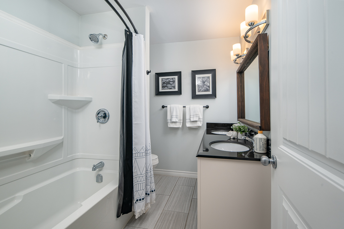 153 Shaw Lane New Maryland NB home with inground pool-212