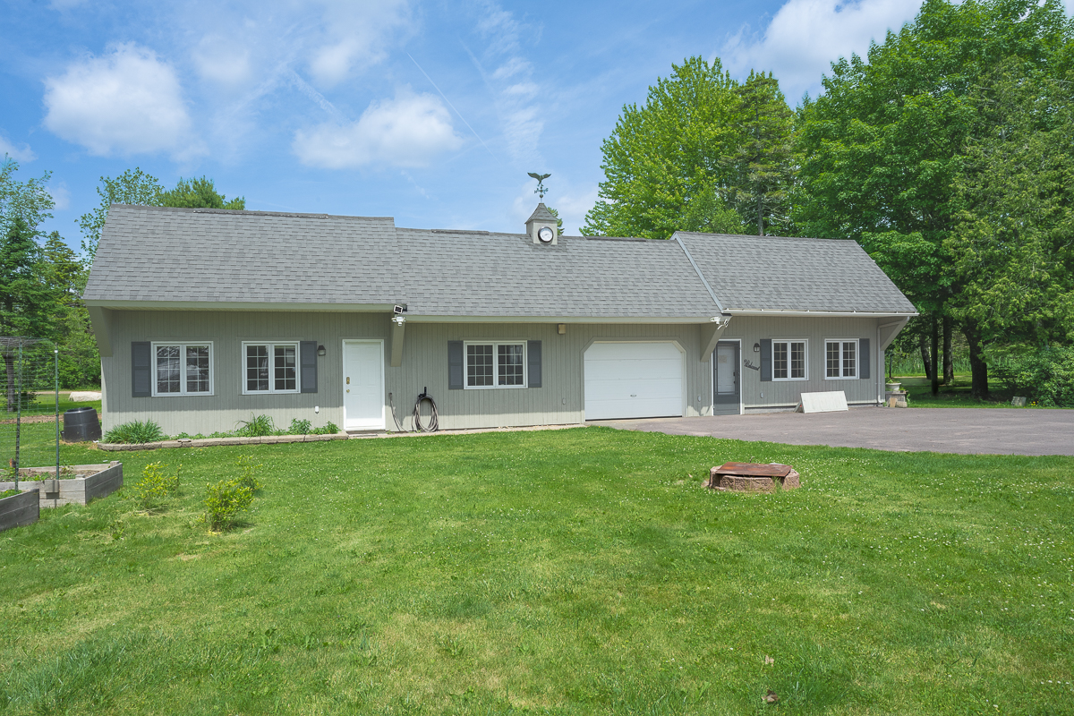 360 Jamieson Road, Harvey NB E6K 2J3 | Lakefront Home for Sale with In-Law Suite