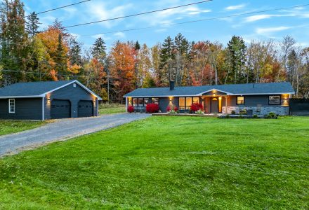 10 Sommerset Lane, Douglas, NB E3G 8B1 | House For Sale With A Detached Garage